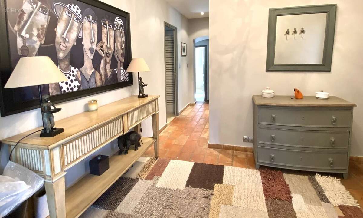 Maison à MANDELIEU-LA-NAPOULE