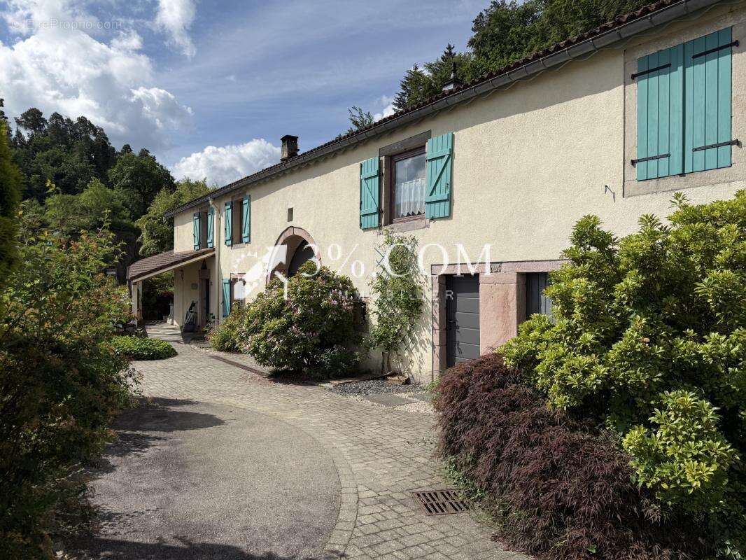 Maison à SAINT-NABORD