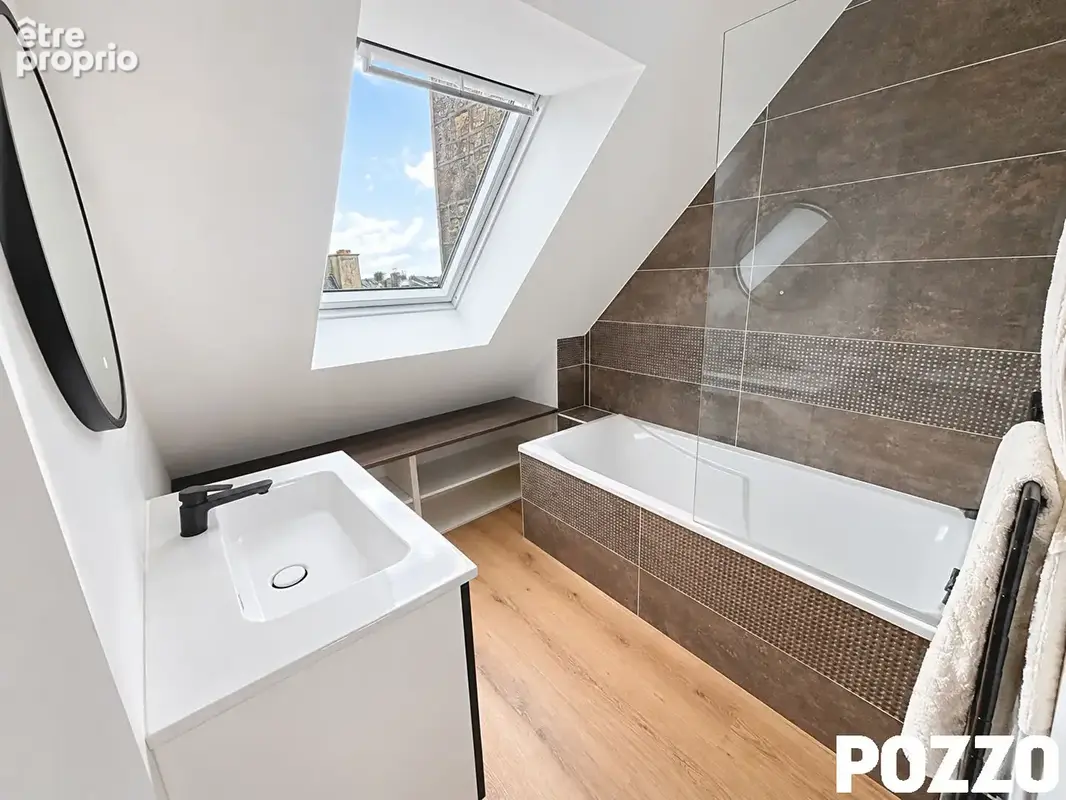 A Vendre - Avranches - Appartement duplex 3 pièce(s) 76.42 m² -parking - photo 8