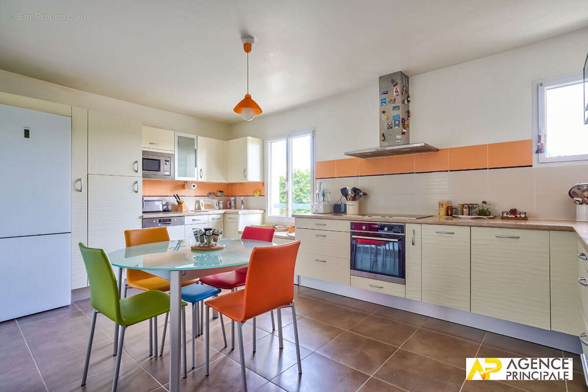 Appartement à MAISONS-LAFFITTE