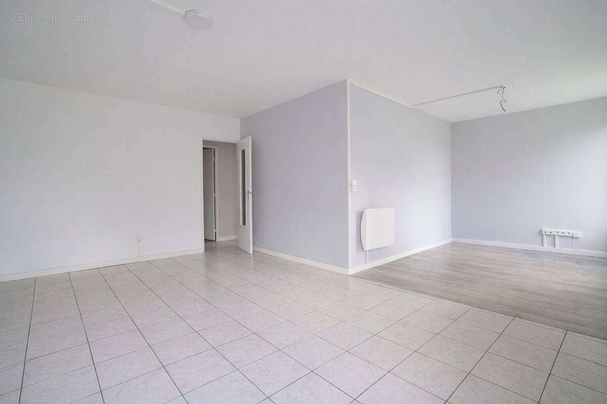 Appartement à LIVRY-GARGAN