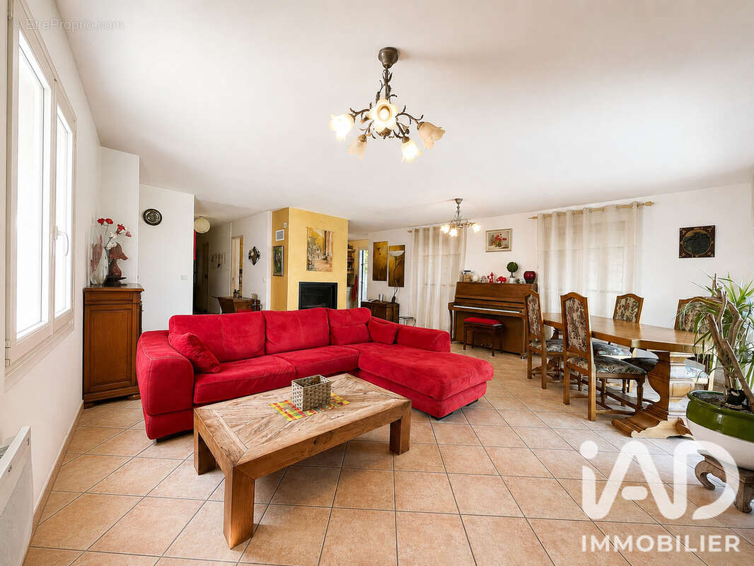Maison 124 m² à Fraisse-Des-Corbieres  - photo 3