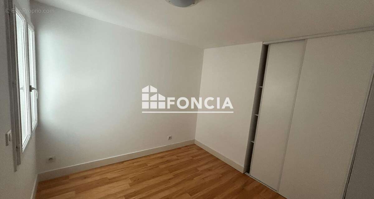 Appartement à MARSEILLE-2E