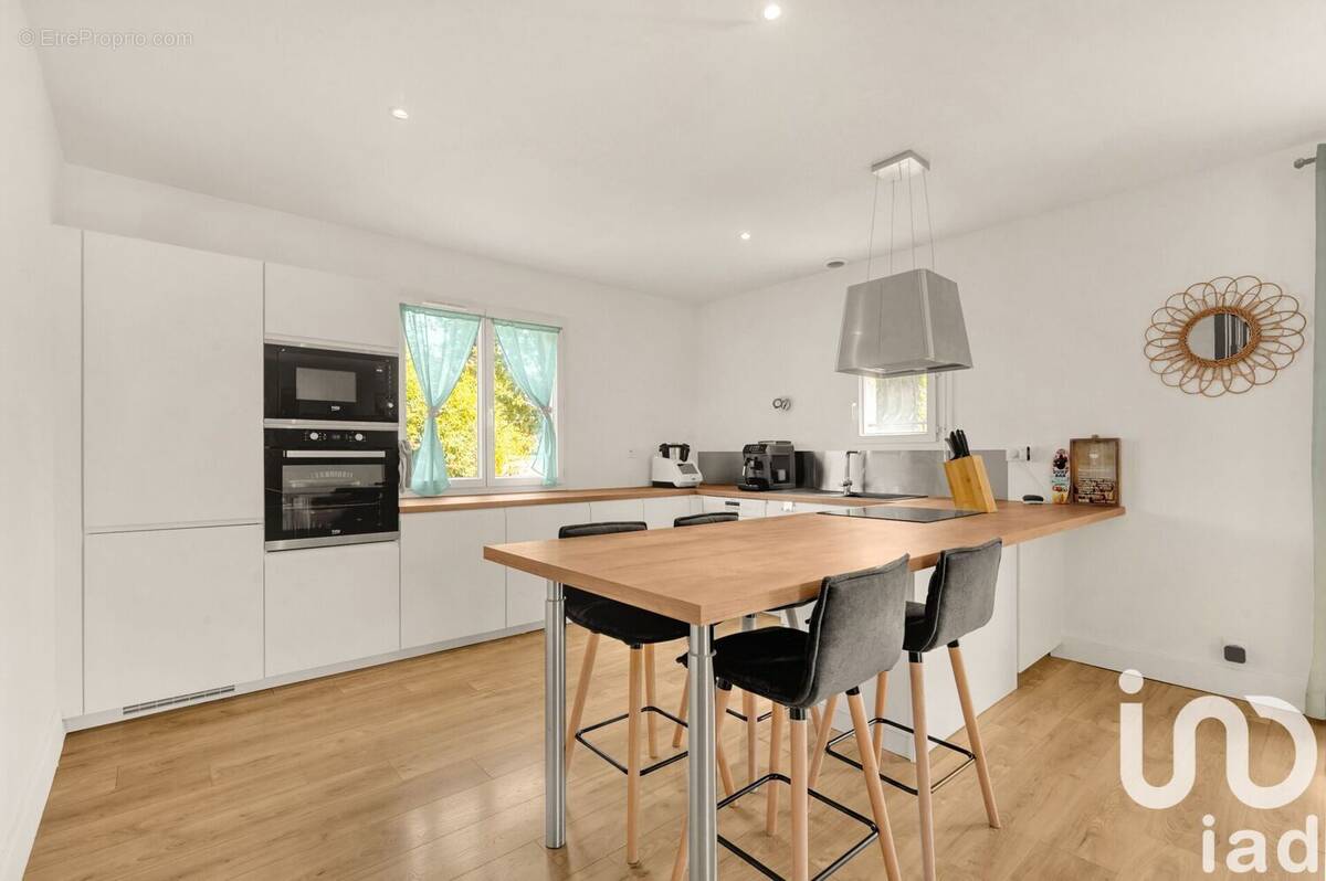 Photo 1 - Maison à LESPINASSE