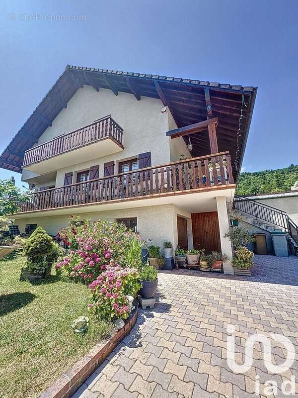 Photo 3 - Maison à BELLEGARDE-SUR-VALSERINE