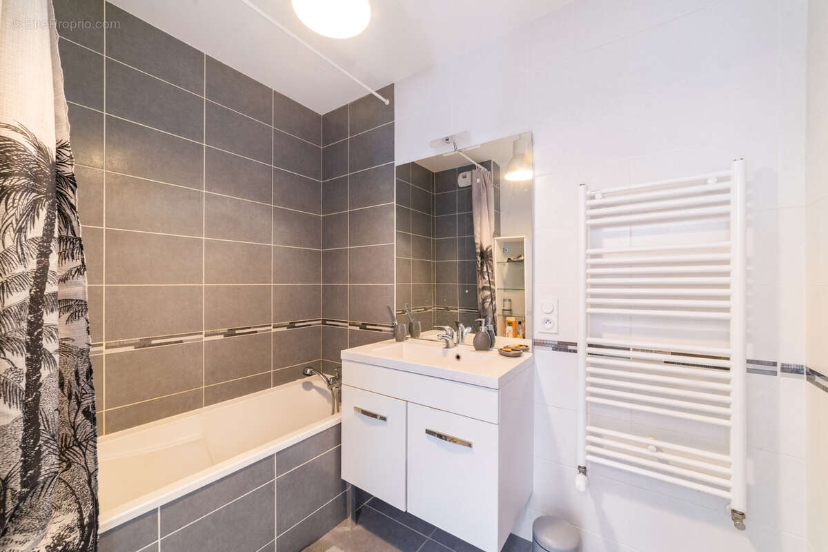 Appartement à SAINTE-FOY-LES-LYON