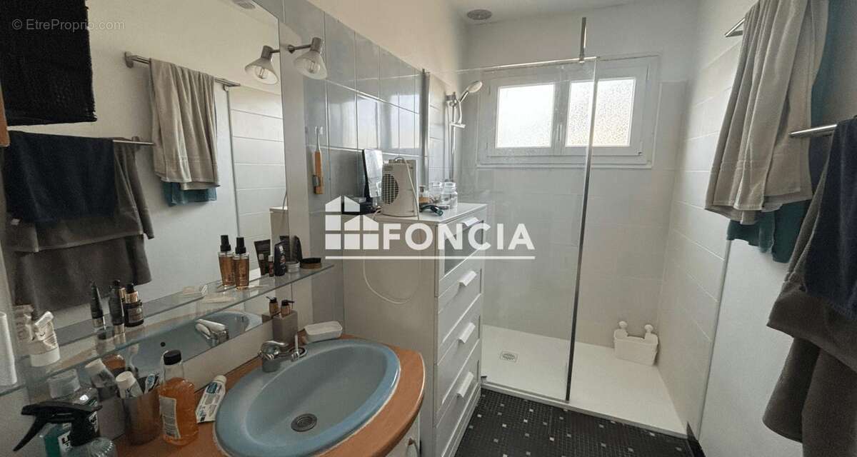 Maison à LA CHAUSSEE-SAINT-VICTOR