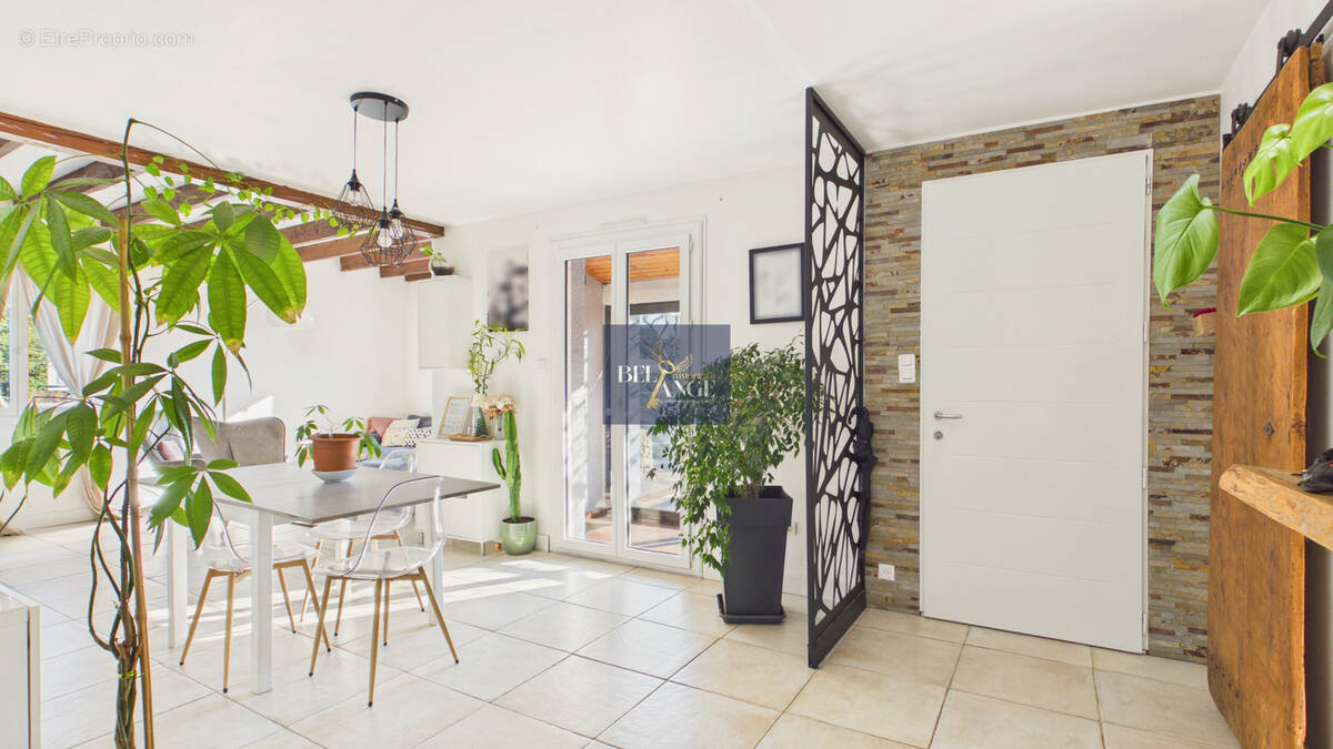 Maison à VALLON-PONT-D'ARC