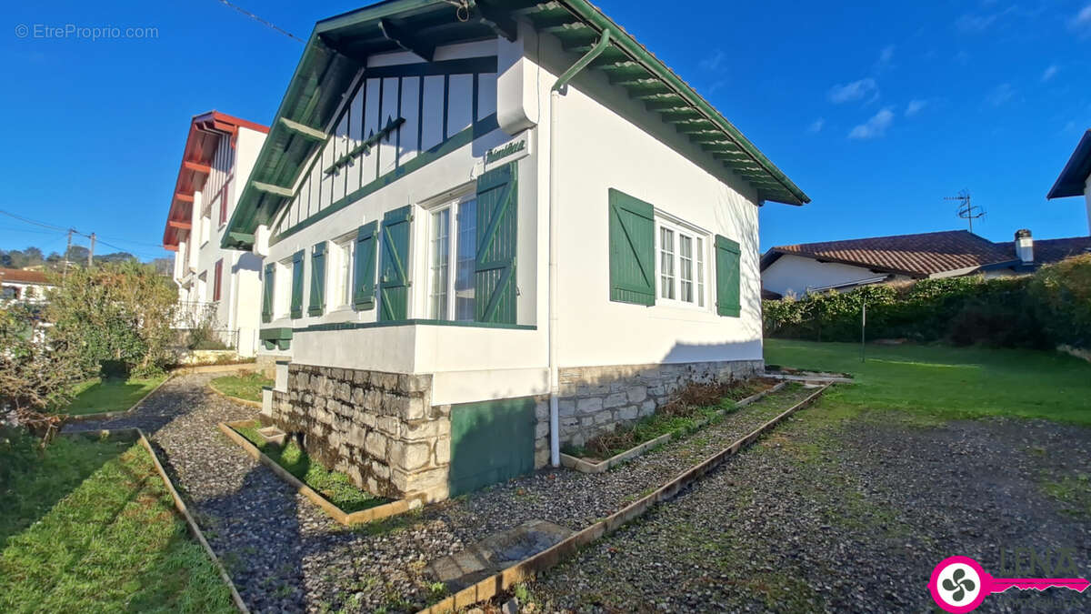 Maison à CIBOURE