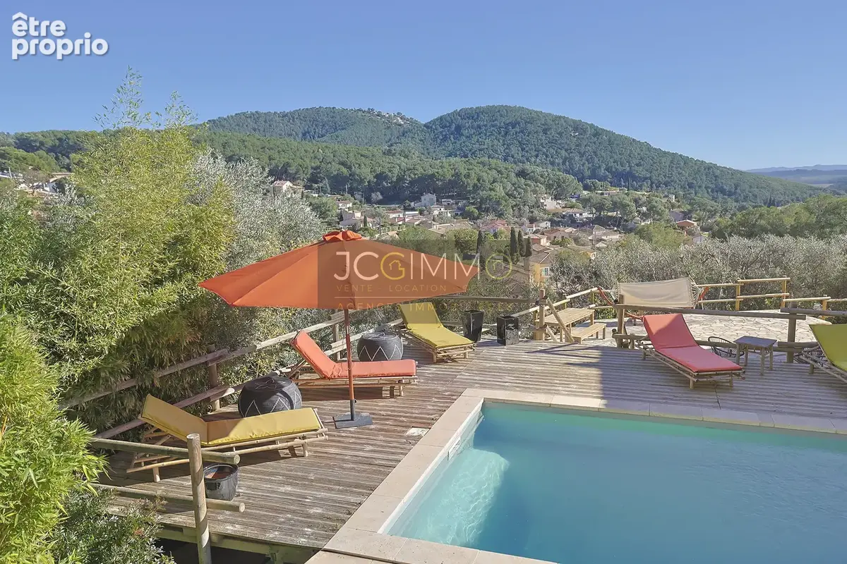 Carqueirane - villa t6 183 m2 vue mer dominante et panoramique avec studio - photo 40