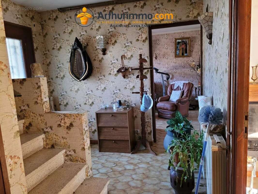 Maison à SAINTE-COLOMBE-SUR-L'HERS