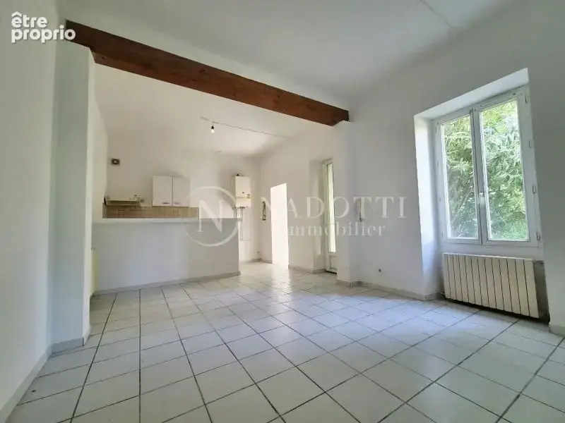 L'isle-sur-la-sorgue ? une adresse rare, un potentiel exceptionnel - photo 5