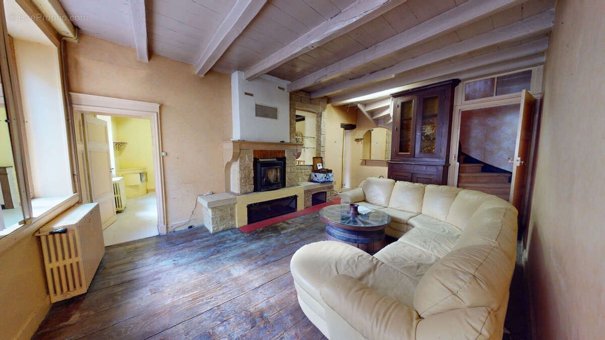 Maison à BOYEUX-SAINT-JEROME