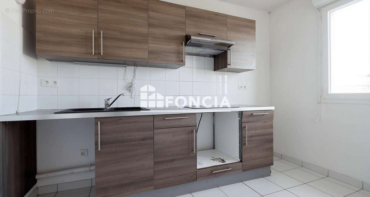 Appartement à CORBEIL-ESSONNES