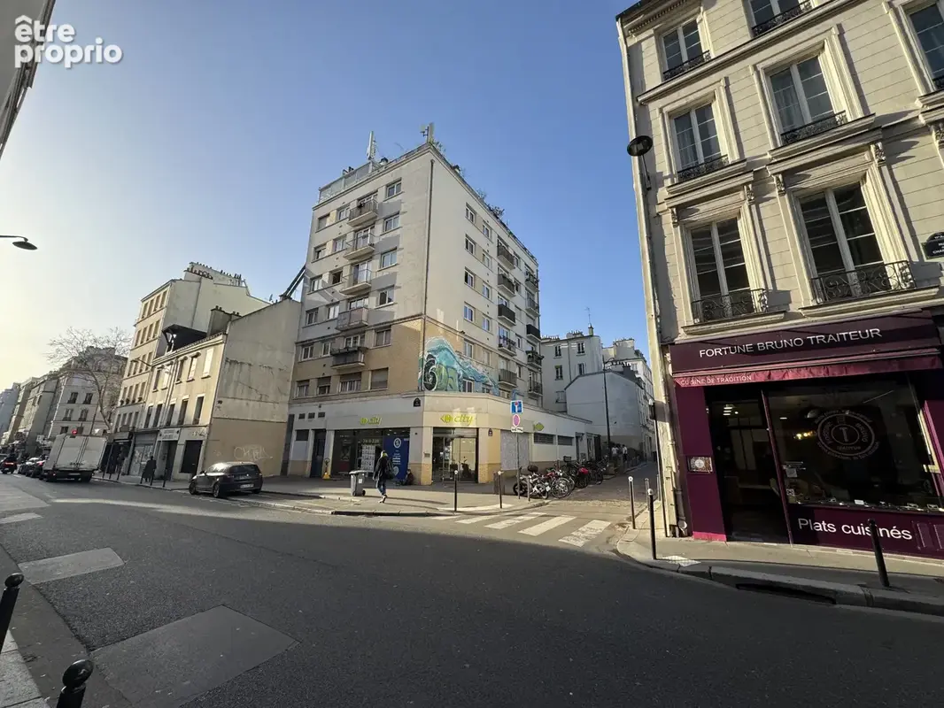 Parking à PARIS-11E