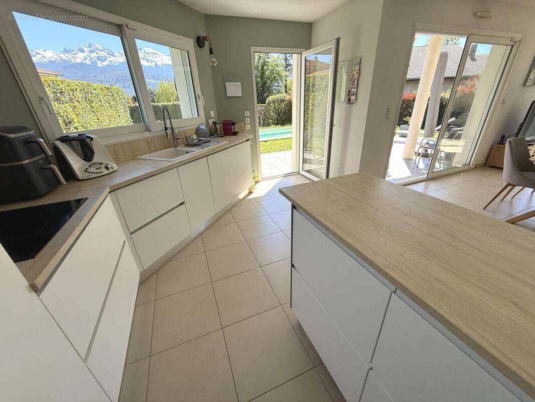 Maison à MONTBONNOT-SAINT-MARTIN