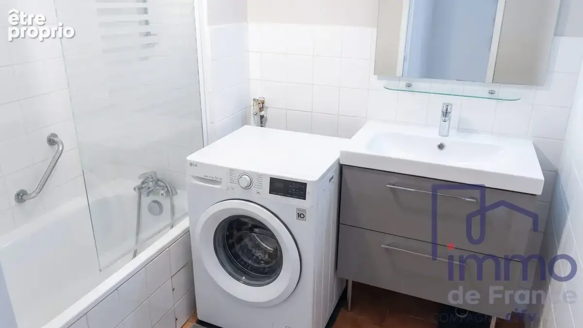 Appartement 2 pièces 50 m² à vendre à Saint-Etienne (42000) - photo 4