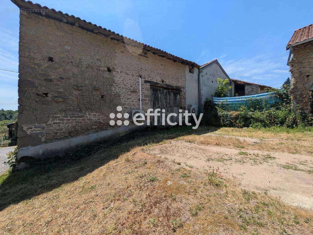 Maison 109 m² à Thouron  - photo 8