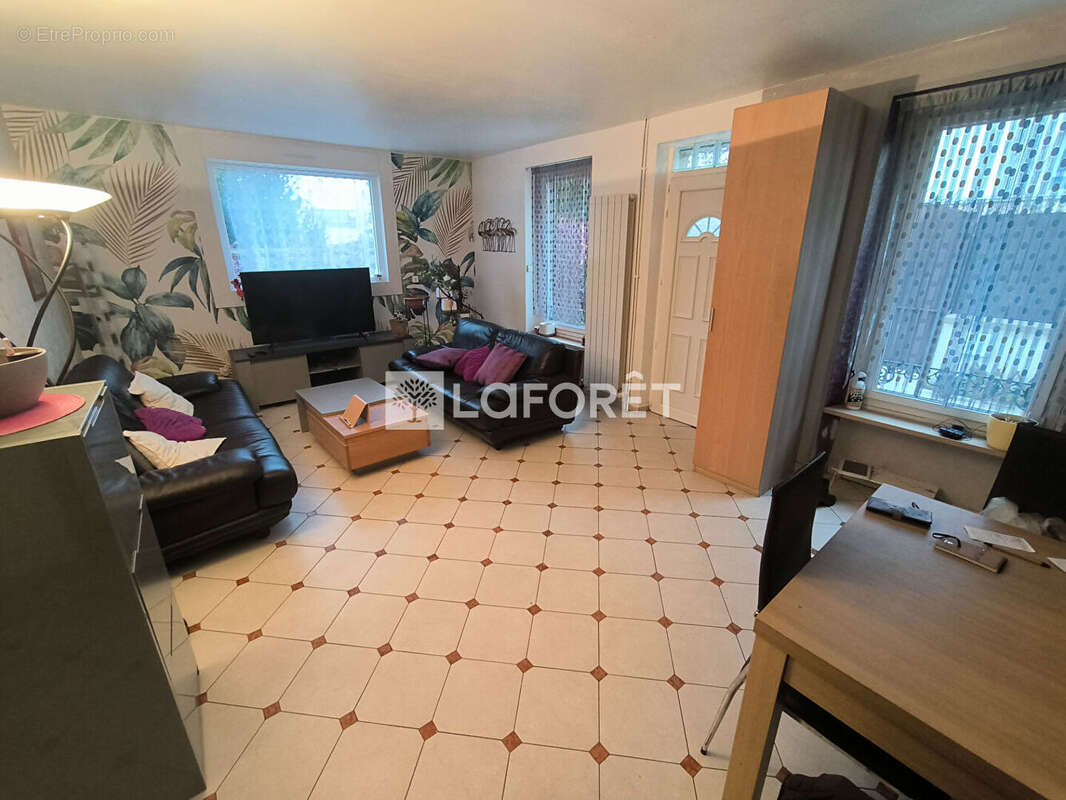 Maison à MANTES-LA-VILLE