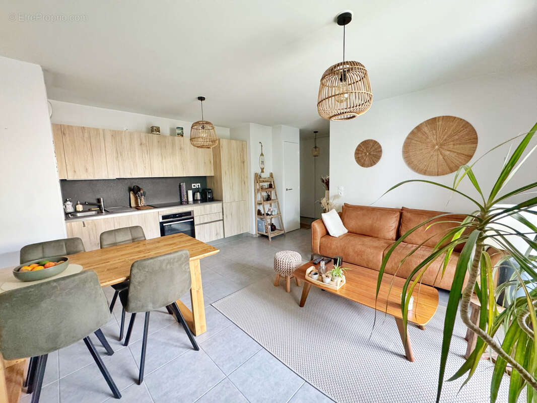 Appartement à OULLINS