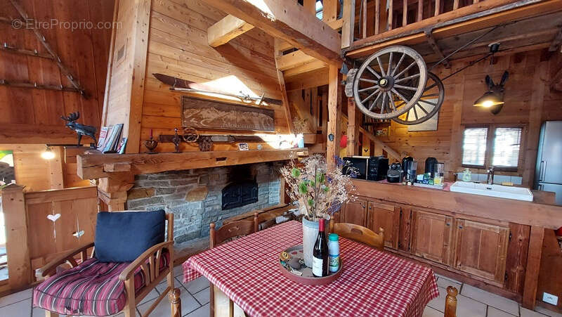 Maison à CHANTELOUVE