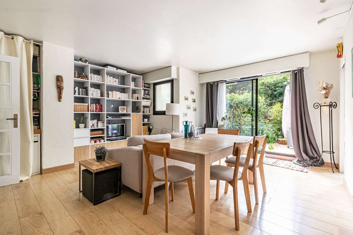 Appartement à MONTROUGE