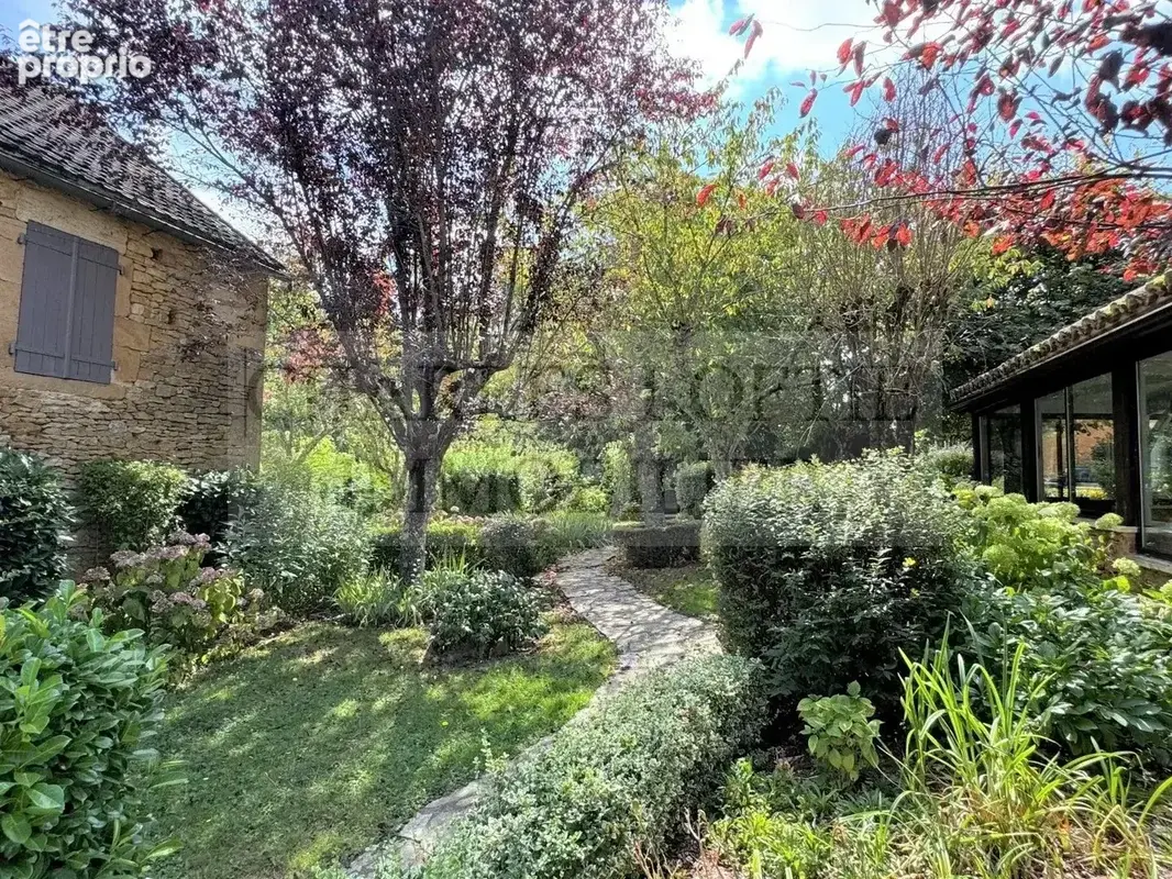 Superbe maison de Maître avec plusieurs granges, piscine et joli parc, aux abords d'un village dans la Bourian - photo 45