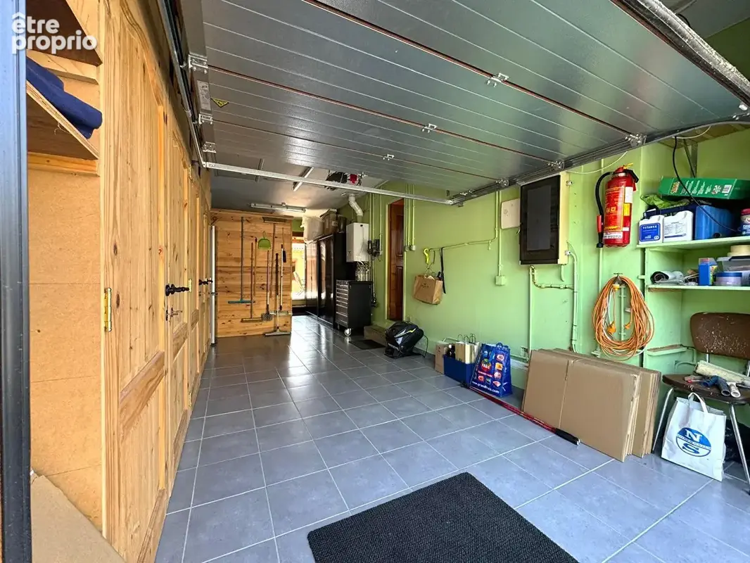 Maison St Julien Les Rosiers - 7 pièces - 105 m² + Gîte 36 m²  + Piscine - photo 15