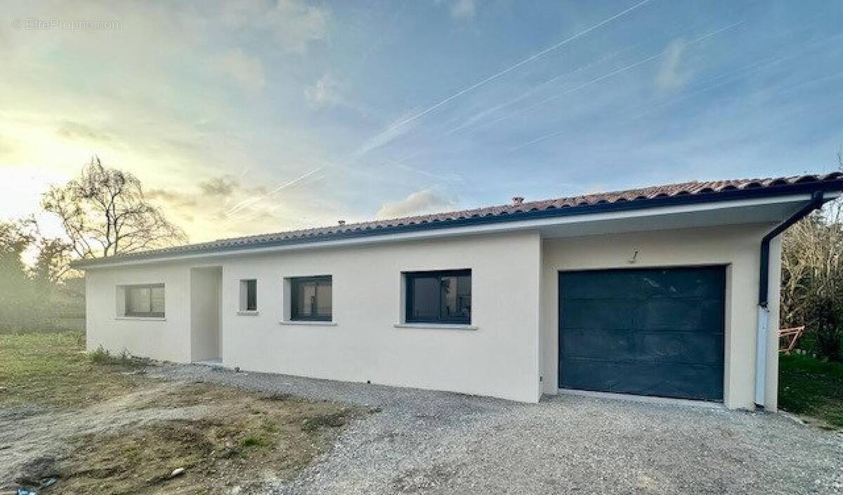 Photo 1 - Maison à BERAT