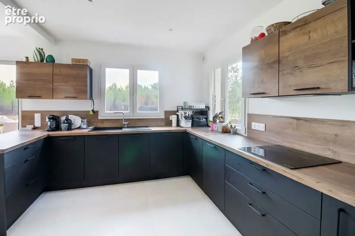 A VENDRE ! Villa neuve 5 chambres de 140 m² avec piscine et garage - VIDAUBAN - photo 17
