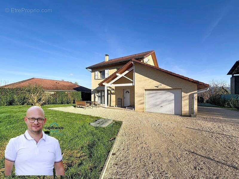 Maison à SAINT-JEAN-D&#039;AVELANNE