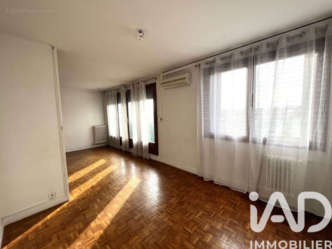 Photo 2 - Appartement à EPINAY-SUR-SEINE