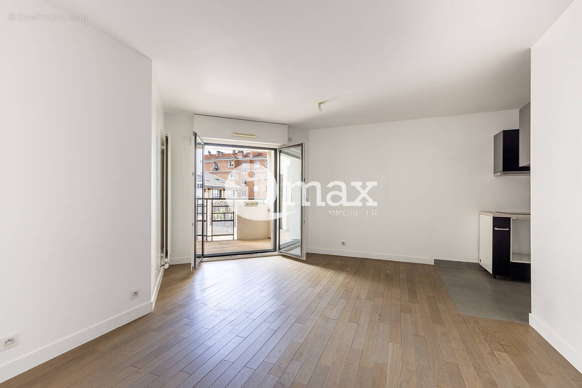 Appartement à LEVALLOIS-PERRET
