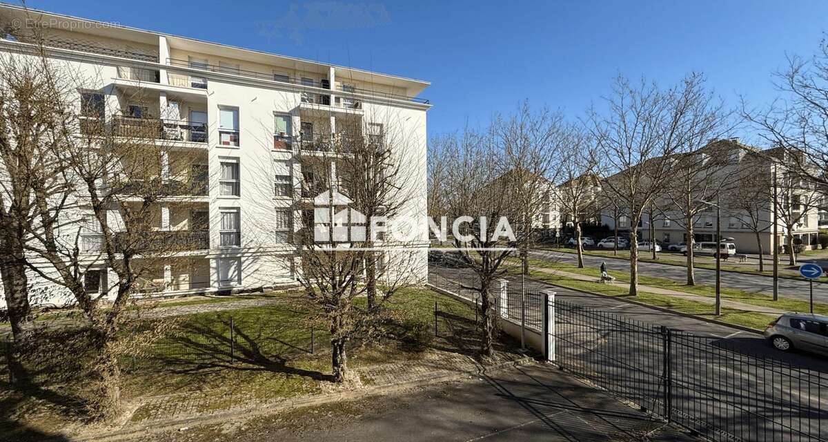 Appartement à BUSSY-SAINT-GEORGES