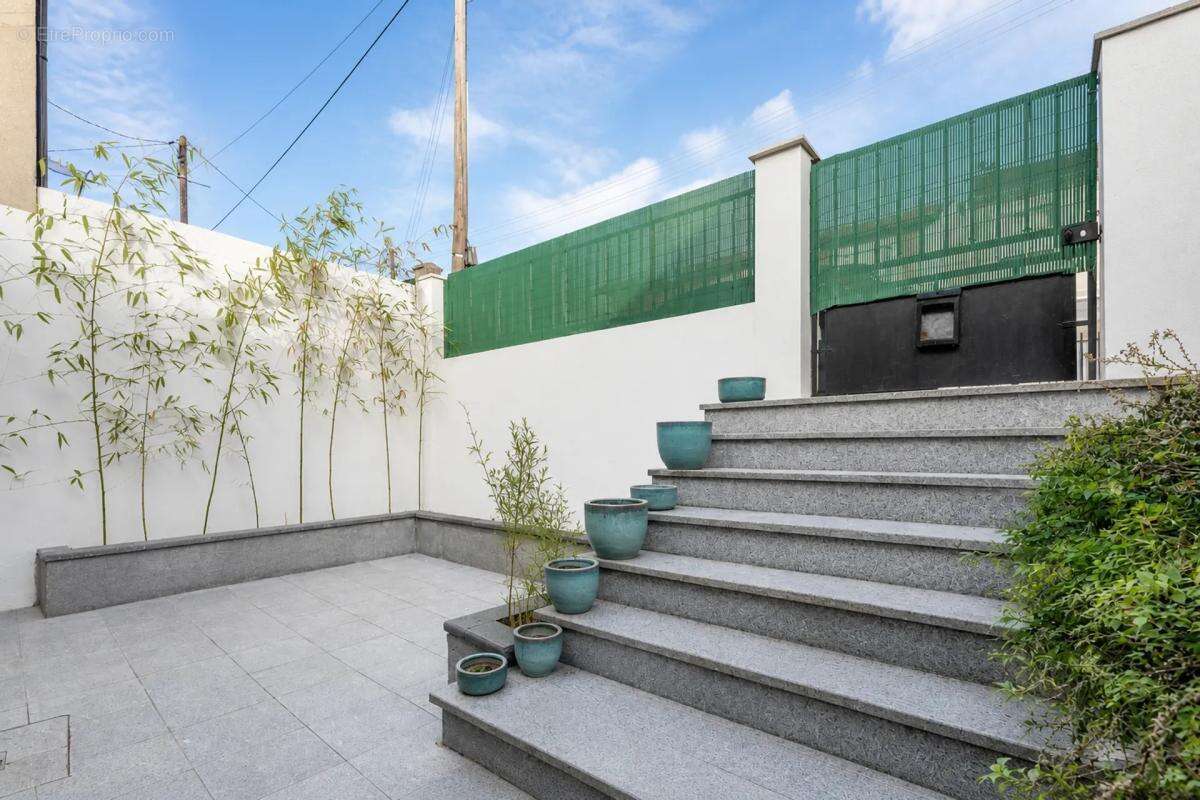 Charmante maison de ville à Saint-Denis - photo 7