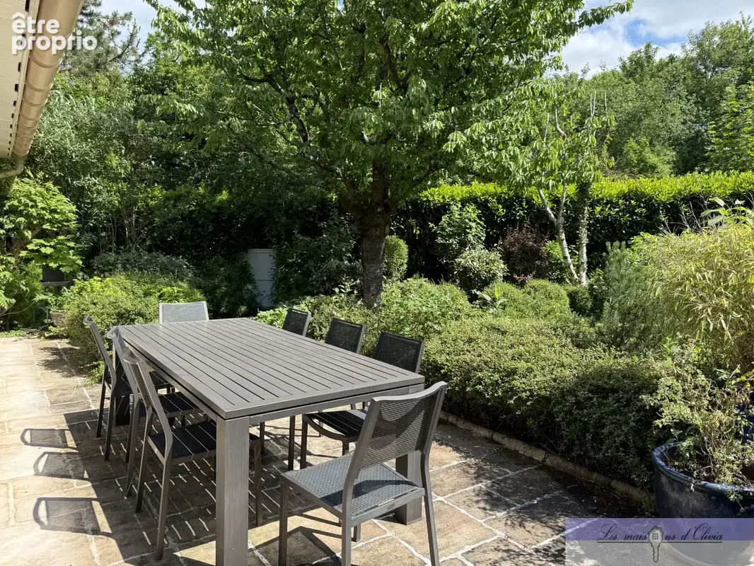 Sucy-en-Brie   Quartier du Fort, belle maison familiale au calme, 140 m2, jardin et garage - photo 3