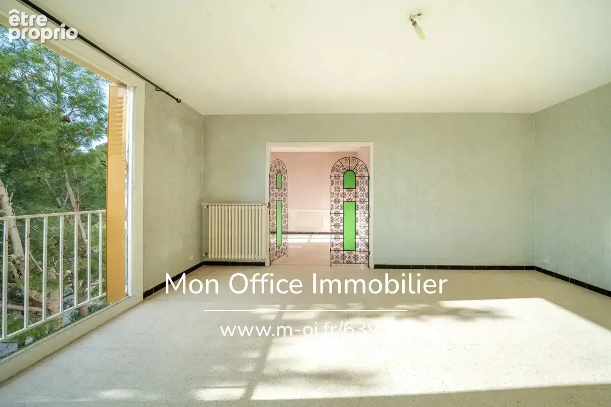 Référence : 6392-MCO - Appartement 4 pièces dernier étage dans une résidence fermée et sécurisée - photo 4