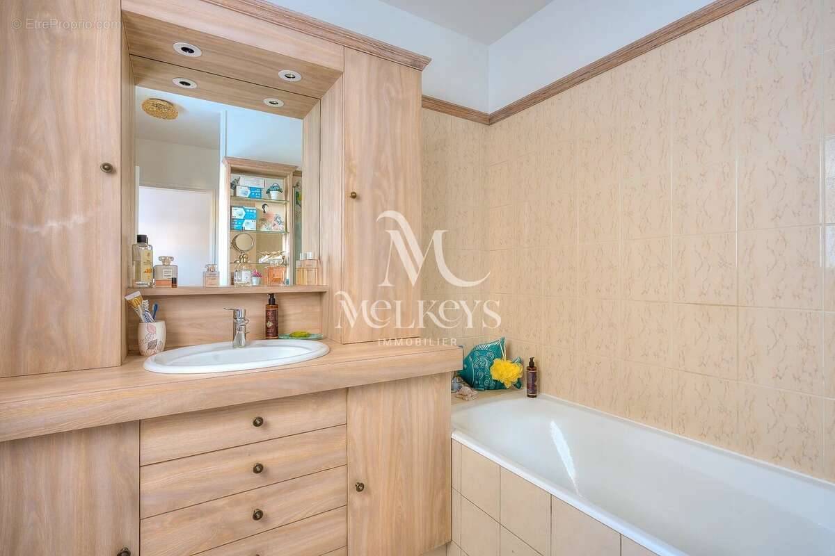 Appartement à BOULOGNE-BILLANCOURT