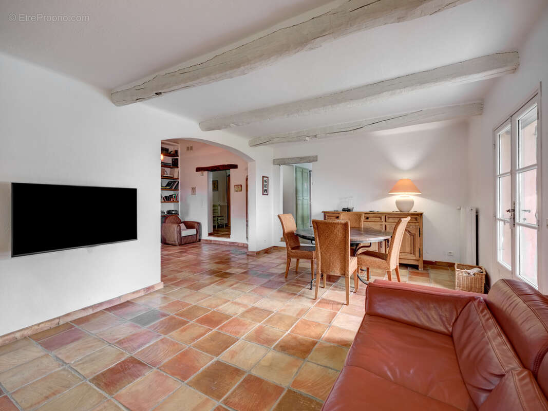 Maison à MANDELIEU-LA-NAPOULE