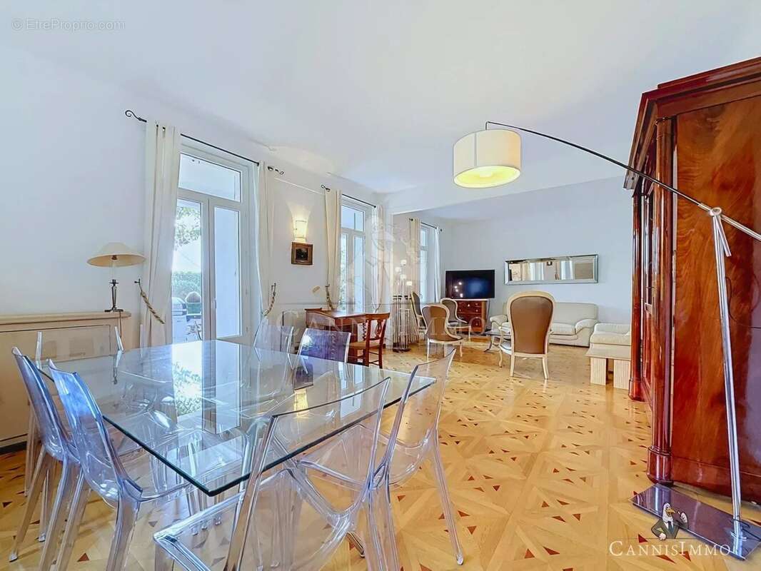 Cannes stanislas maison 6 pieces jardin vue mer - photo 6