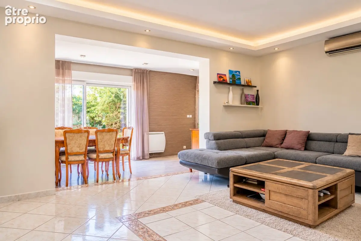 Maison familiale de 212 m² avec studio indépendant, piscine & jacuzzi - photo 8
