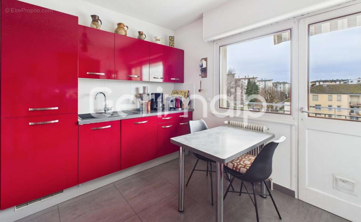 Appartement à ANNECY-LE-VIEUX
