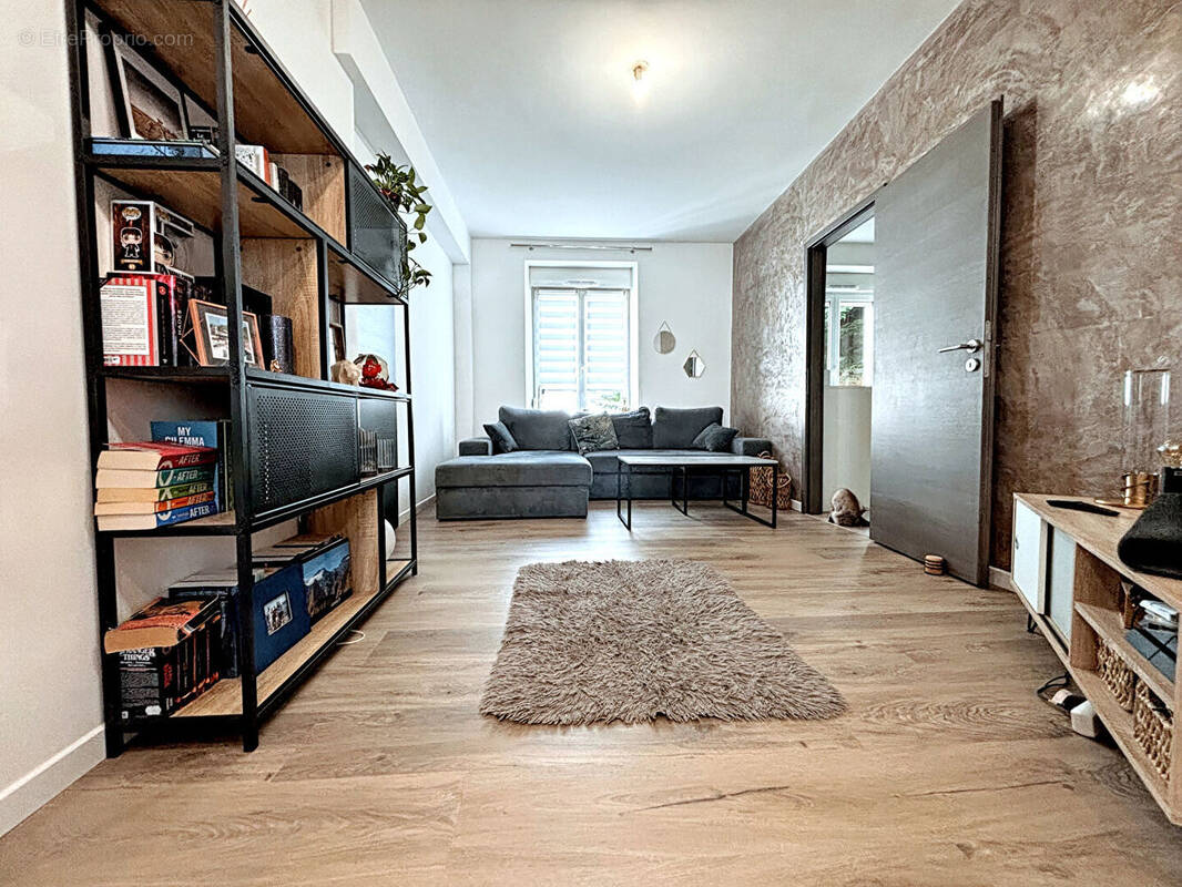 Appartement à JARVILLE-LA-MALGRANGE