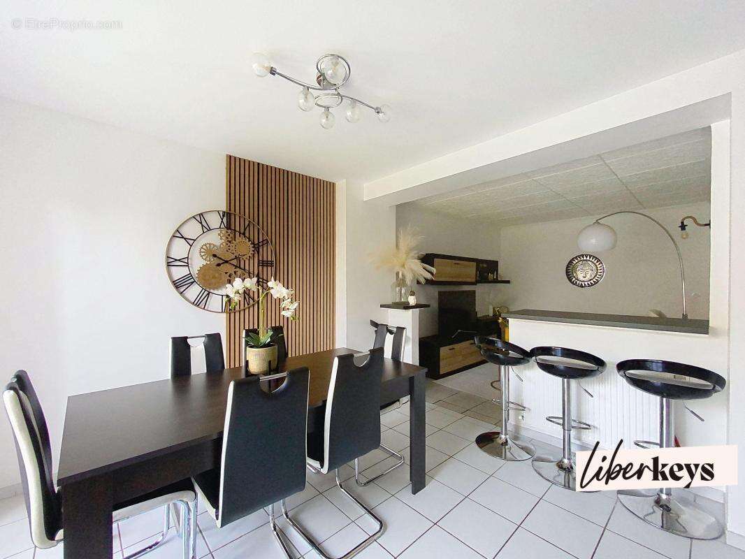 Maison familiale de 98 m² avec jardin à Grigny-sur-Rhône - photo 12