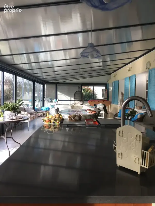 Très belle propriété prestations haut de gamme avec 280 m2 sur 5000 m2 de terrain avec piscine - photo 3