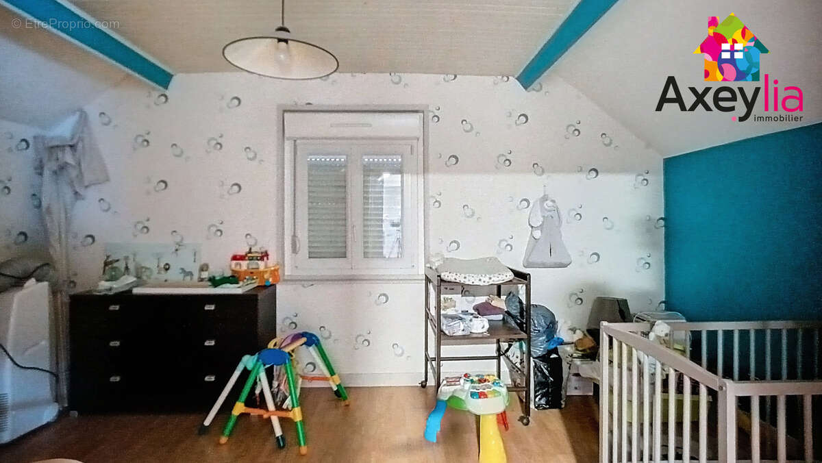 Maison à LA MOTTE-SAINT-JEAN