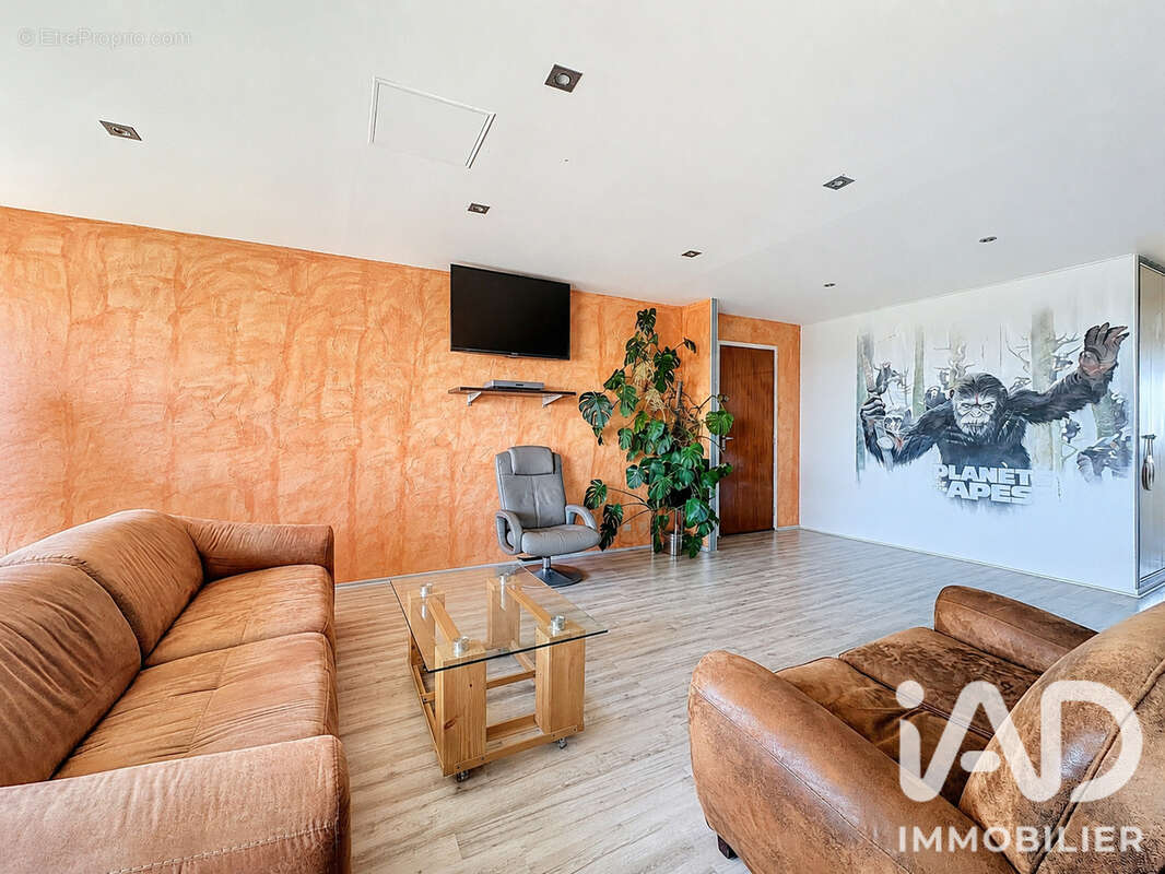 Photo 3 - Appartement à MAINVILLIERS