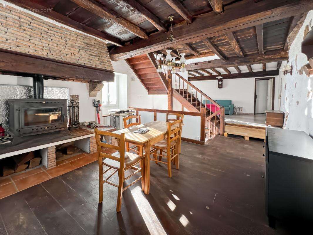 Appartement à AINHOA