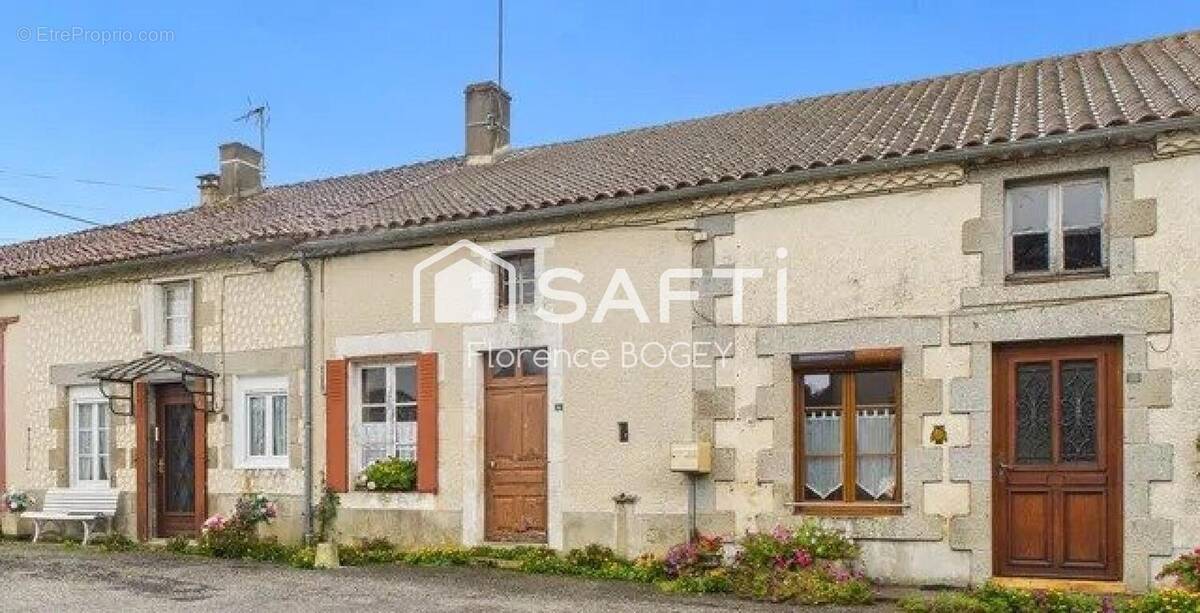 Photo 1 - Maison à BUSSIERE-POITEVINE