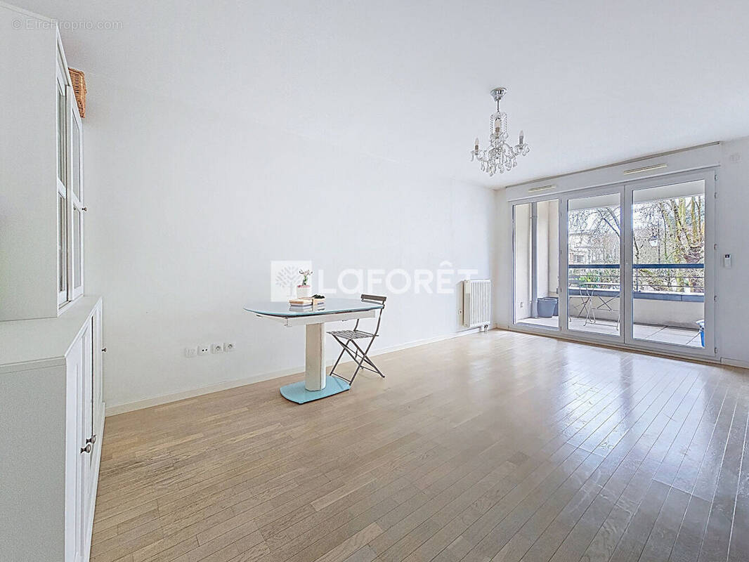 Appartement à BOURG-LA-REINE